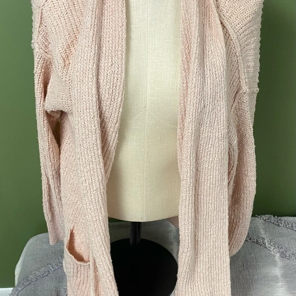 Abercrombie and fitch sweater - Picture 2 of 7